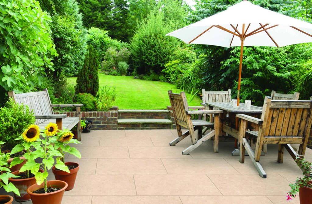 coral porcelain paving