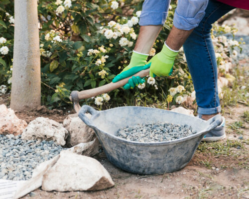 How to lay stones in the garden