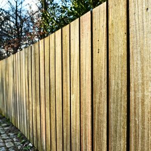 A step-by-step guide to installing a fence panel